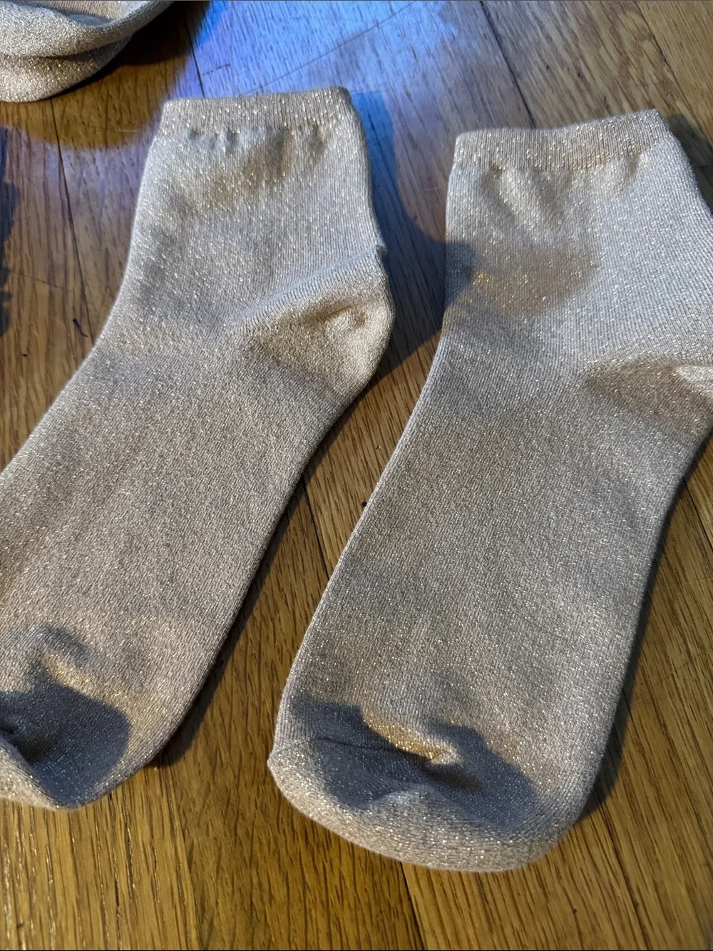 🐷 Lot of 4 Gold Metallic Ankle Socks